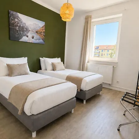 Appartamento Zentrumsnahe Mit Bequemen Boxspringbetten, Augestattete Kueche, Balkon, Self Check-in, Wifi Halberstadt