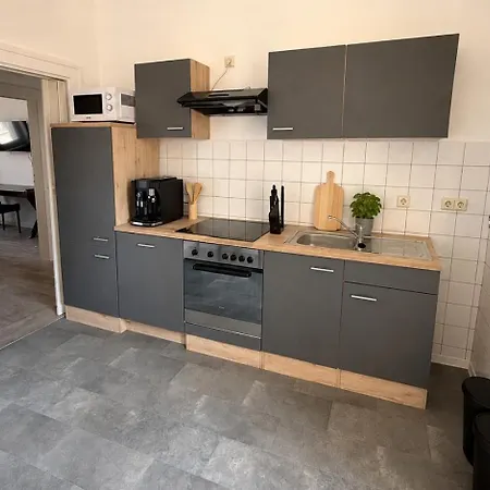 Zentrumsnahe Mit Bequemen Boxspringbetten, Augestattete Kueche, Balkon, Self Check-in, Wifi